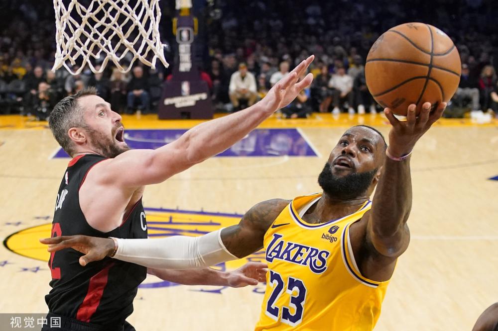 反击在中场 反击在中场