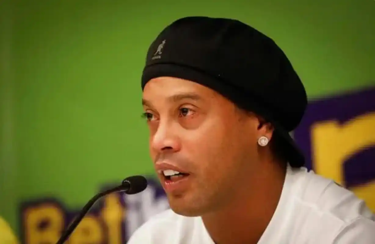 支足球队 支足球队