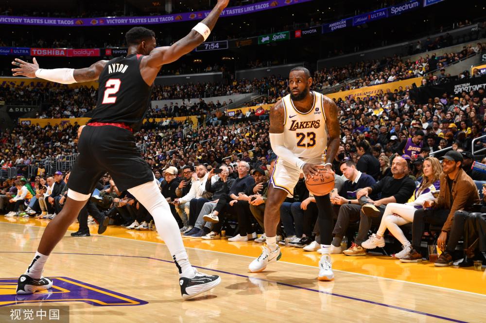 受瞩目的韩 受瞩目的韩