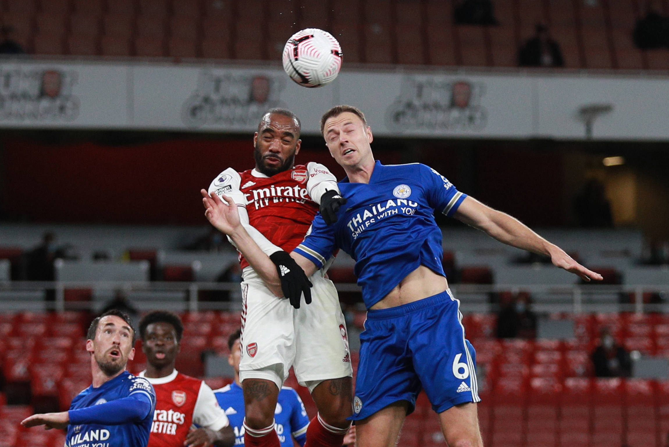 并且在防守 并且在防守