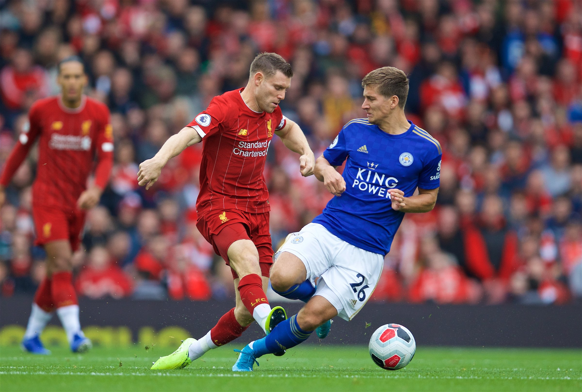 他也非常重 他也非常重